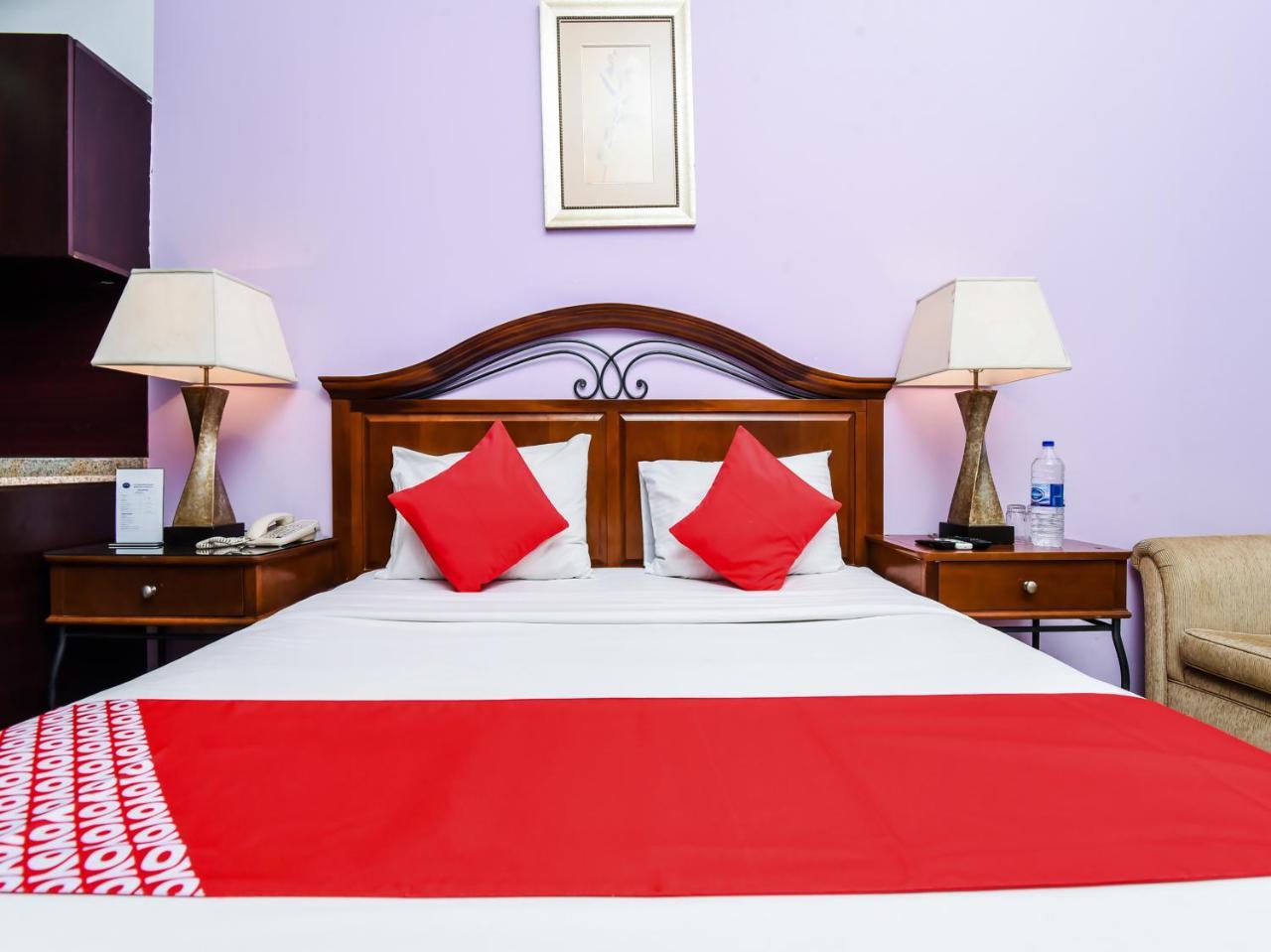 Oyo 138 Empire Hotel Apartments ดูไบ ภายนอก รูปภาพ
